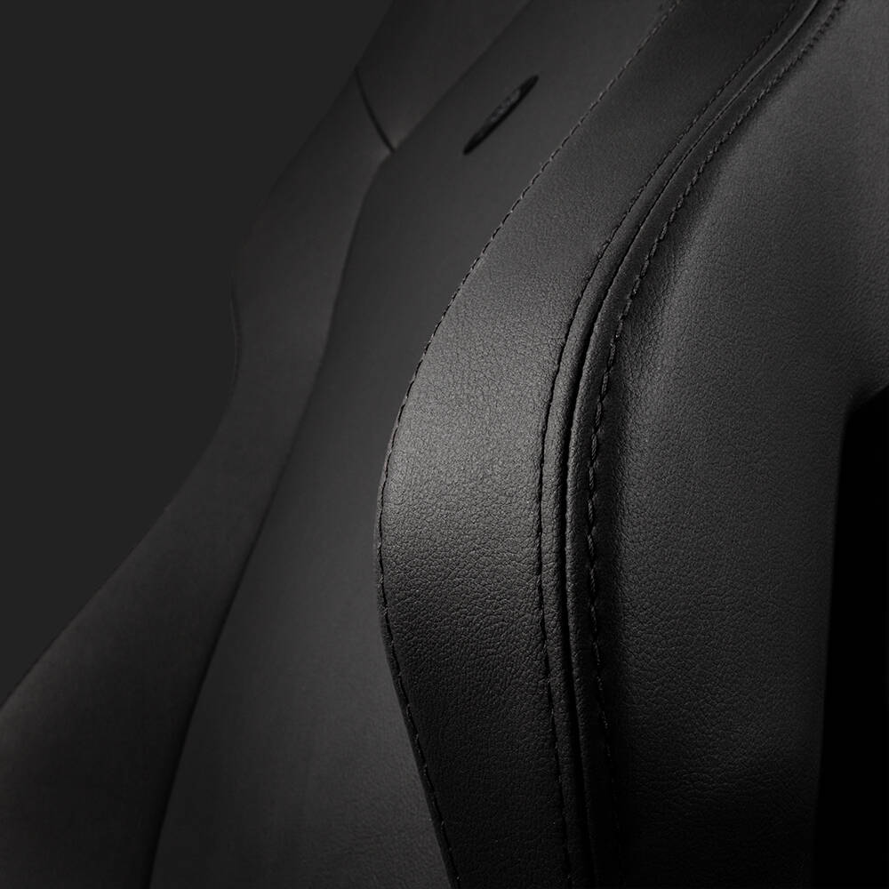 4D armrests HERO Black Edition